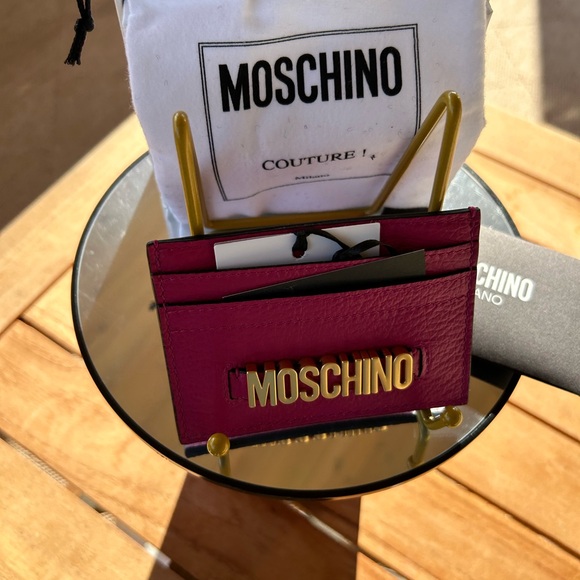 $230 NEW Authentic Moschino Logo Card Holder Painted  MOSCHINO AUTHENTIC COUTURE CARD HOLDER